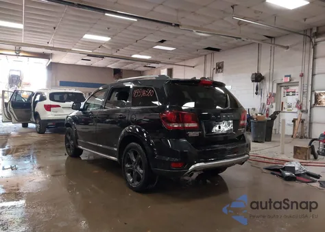 2018 Dodge Journey Crossroad из США, поврежденный, VIN 3C4PDCGG0JT495568